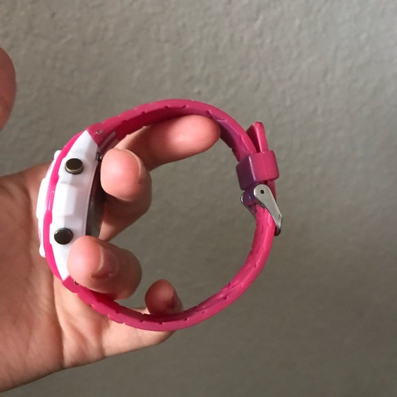 Watch - Picture 2 of 5